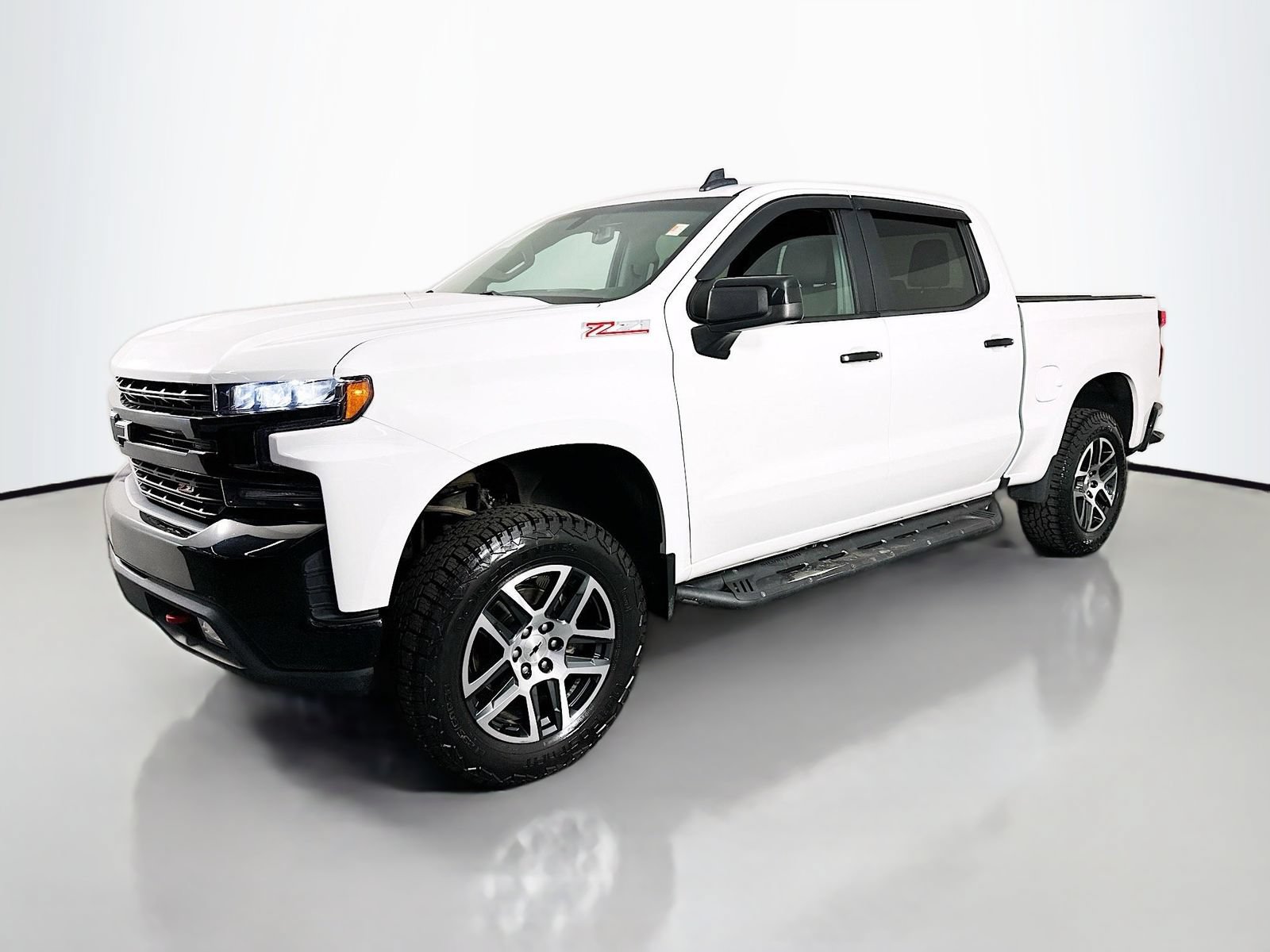 Used 2019 Chevrolet Silverado 1500 LT Trail Boss w/ Convenience Package AWD/4WD image 4