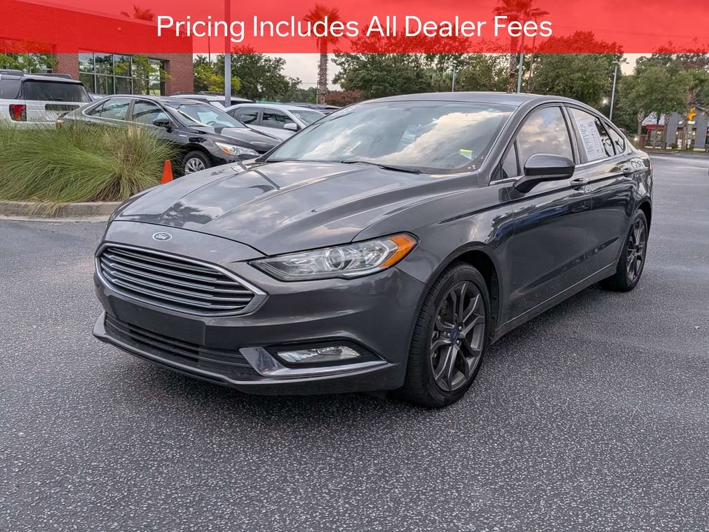 Used 2018 Ford Fusion SE w/ Equipment Group 201A FWD image 8