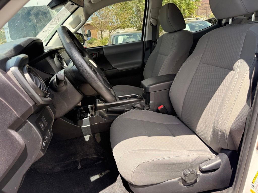 Used 2020 Toyota Tacoma SR AWD/4WD image 14