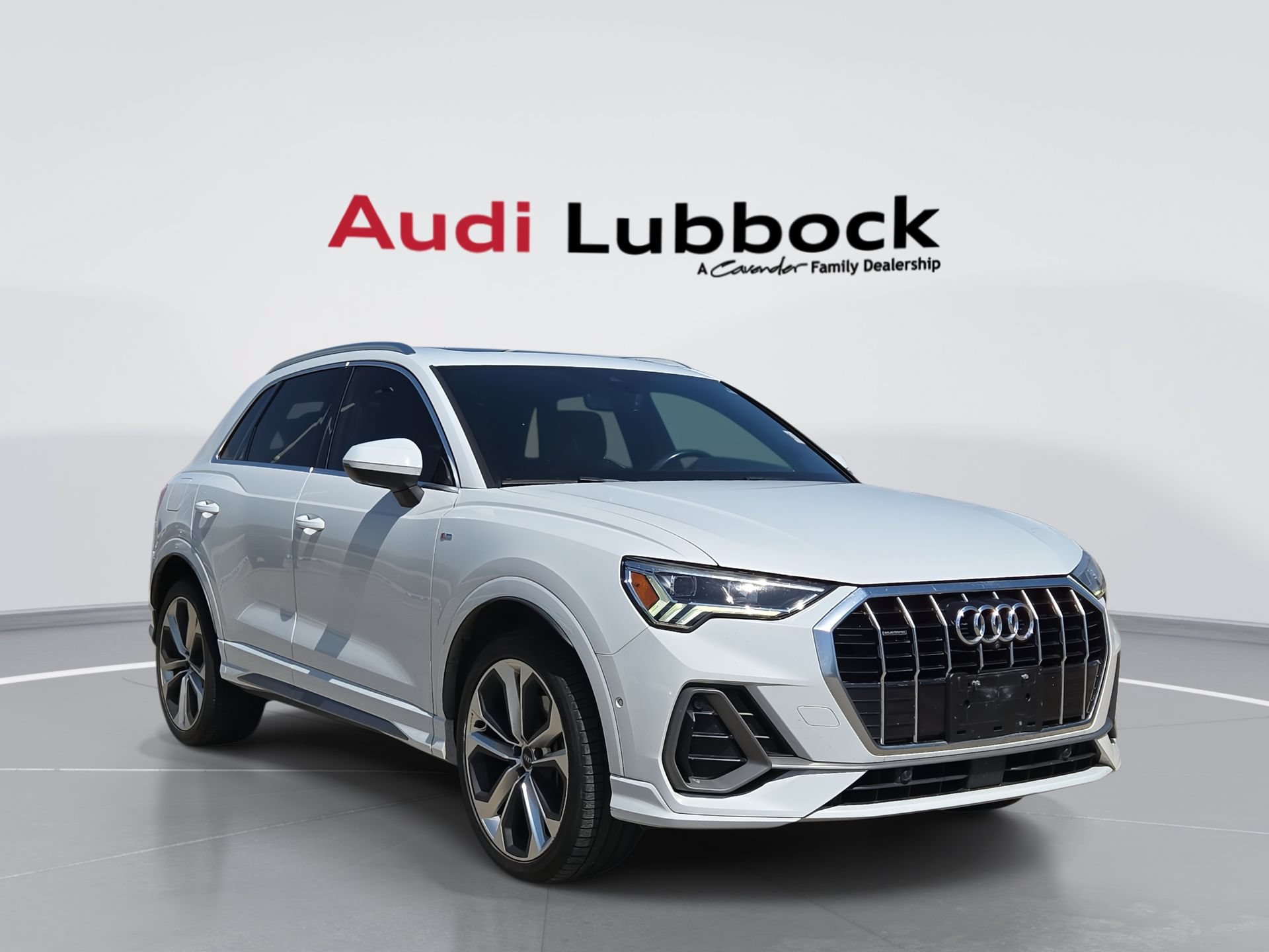 Used 2019 Audi Q3 2.0T Prestige w/ Prestige Package