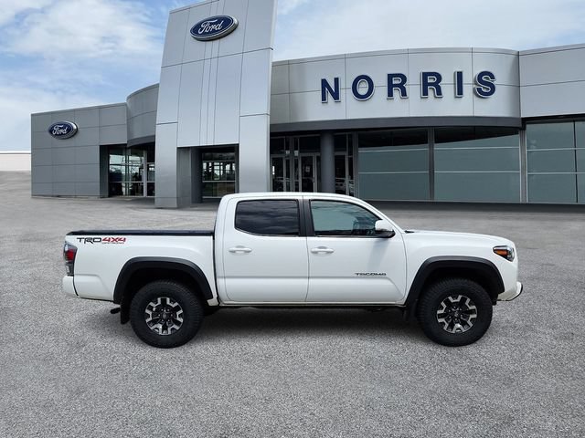 Used 2022 Toyota Tacoma TRD Off-Road w/ Technology Package AWD/4WD image 5
