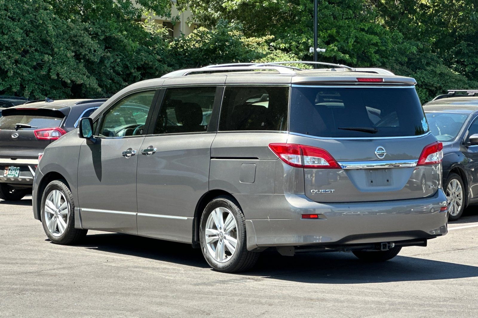 Used 2015 Nissan Quest SL w/ Value Cargo Package FWD image 6
