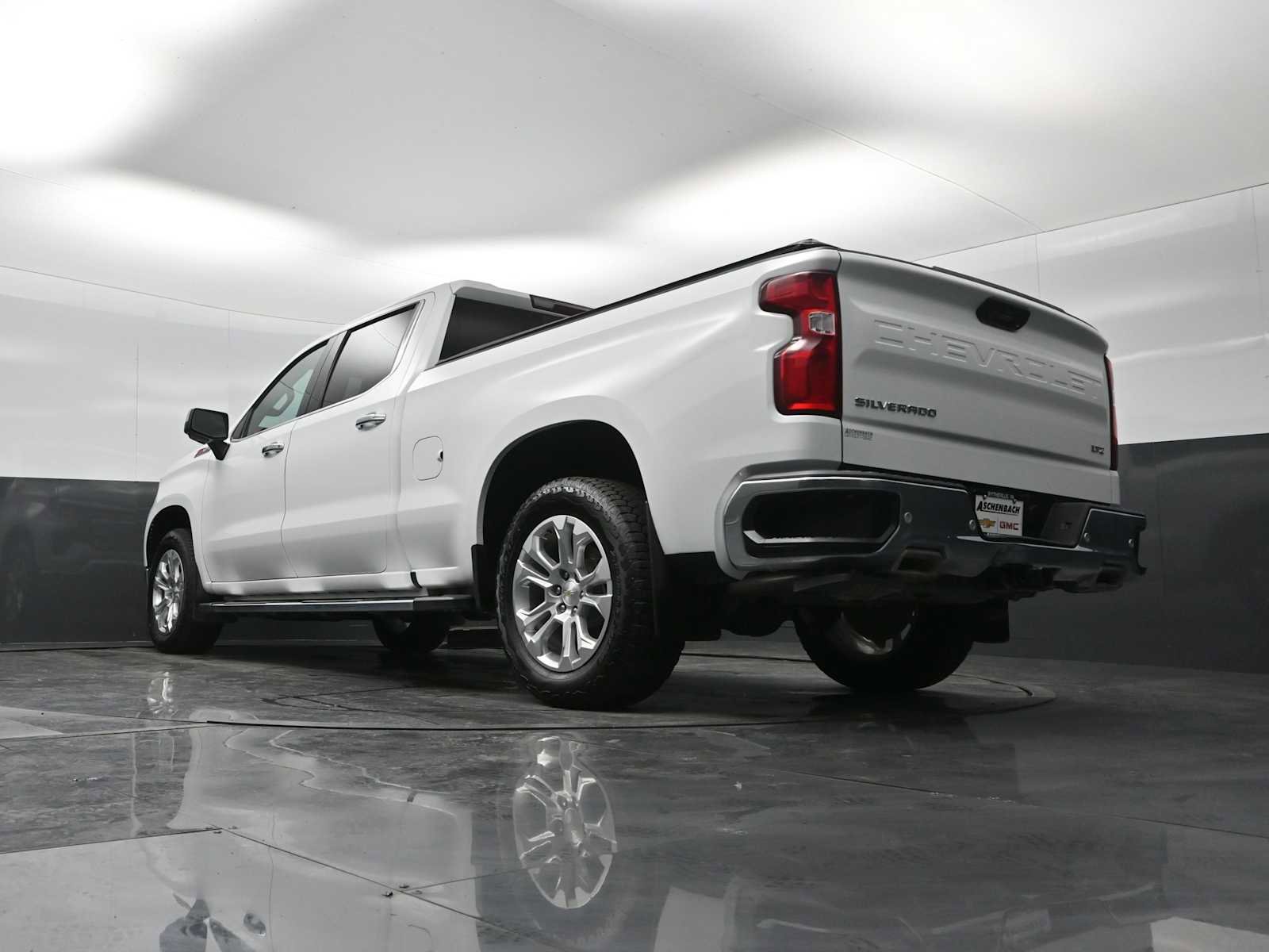 Used 2023 Chevrolet Silverado 1500 LTZ w/ LTZ Convenience Package II image 22