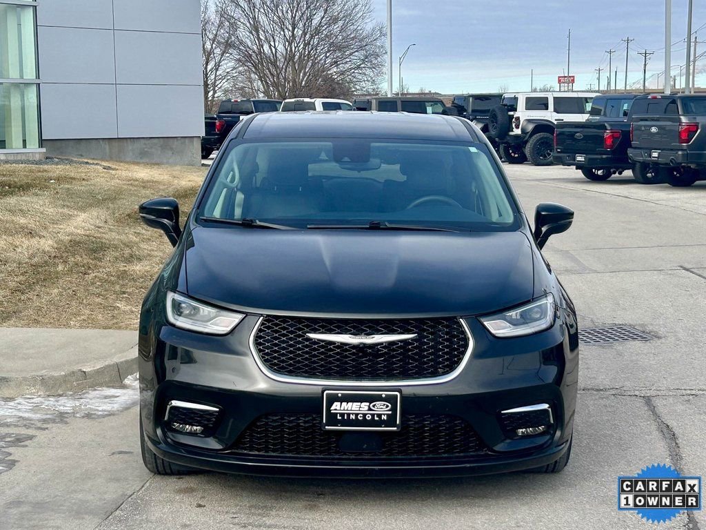 Used 2024 Chrysler Pacifica Select image 7