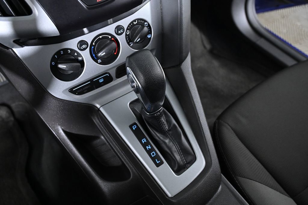 Used 2012 Ford Focus SE FWD image 16