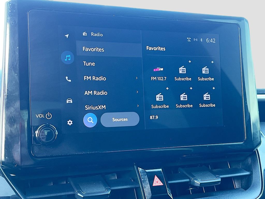 Used 2023 Toyota Corolla SE w/ SE Premium Package image 14