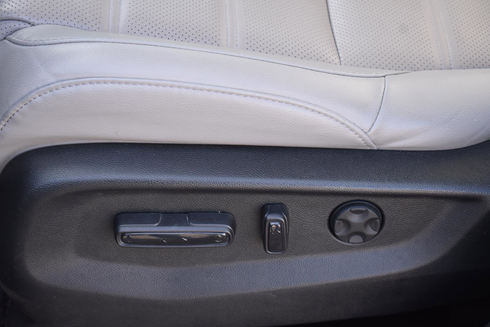 Used 2022 Honda CR-V Touring image 26