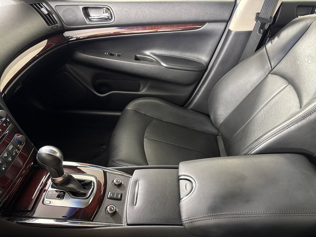 Used 2013 INFINITI G37 x Sedan w/ Premium Pkg AWD/4WD image 20