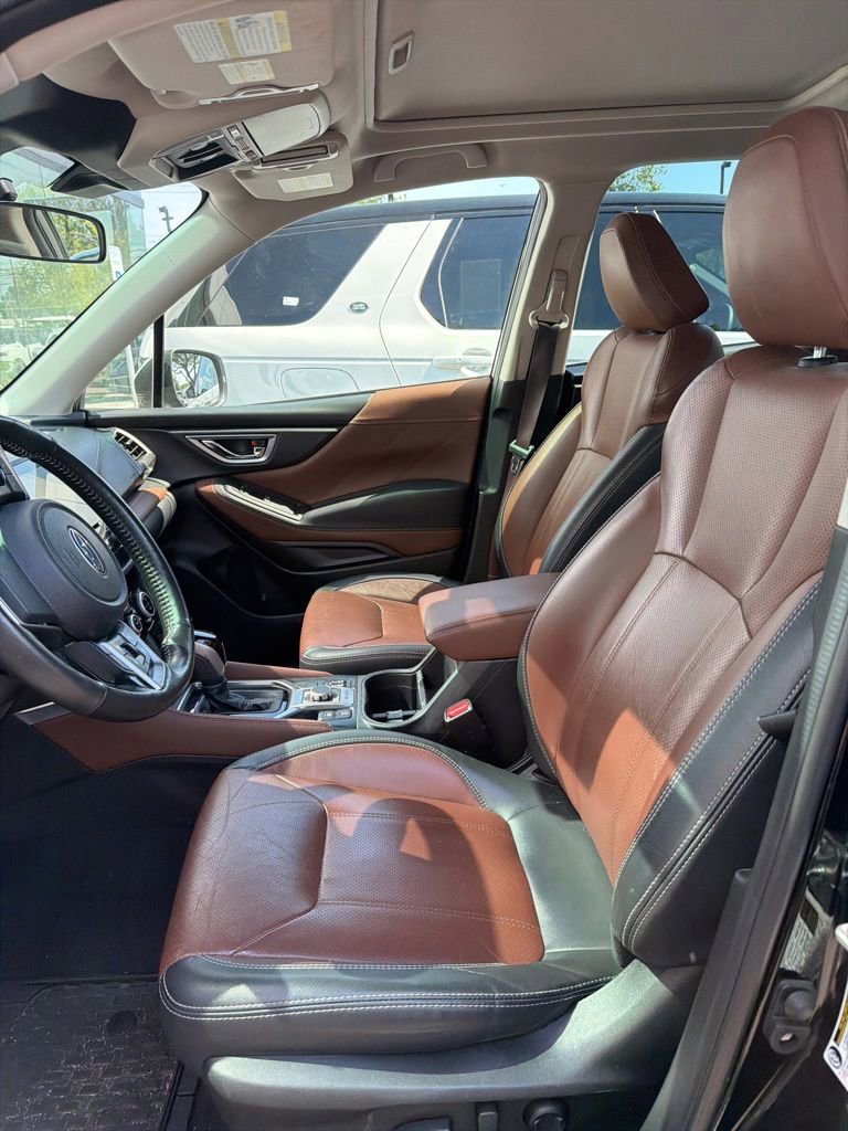 Used 2022 Subaru Forester Touring AWD/4WD image 6