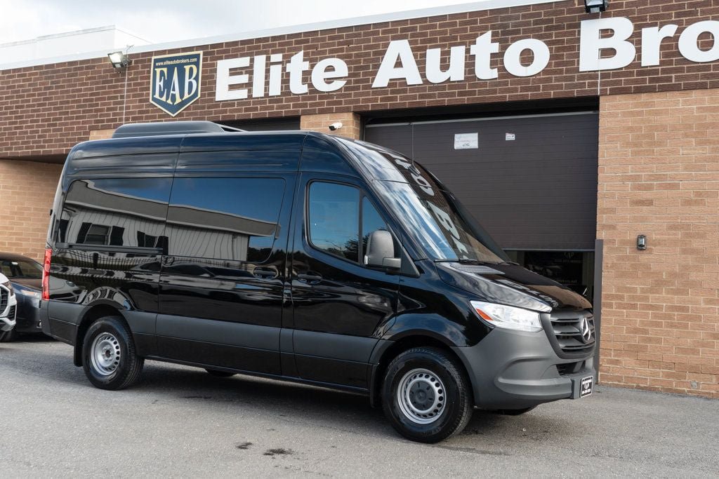 Used 2024 Mercedes-Benz Sprinter 2500 image 24