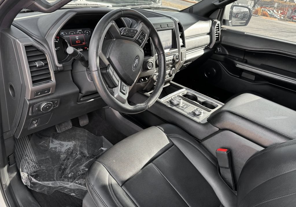 Used 2021 Ford Expedition XLT AWD/4WD image 18