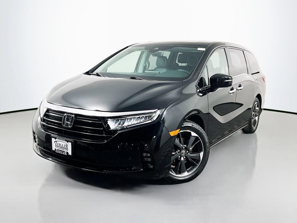 Used 2023 Honda Odyssey Elite image 3