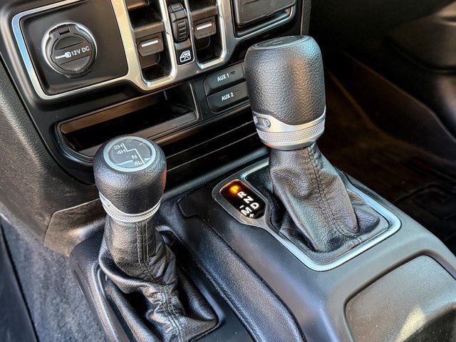 Used 2021 Jeep Gladiator Willys image 17