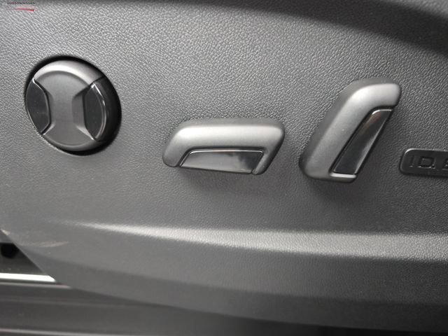 Used 2025 Volkswagen ID. Buzz Pro S Plus image 24