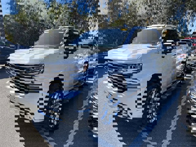 Used 2019 Chevrolet Silverado 1500 High Country w/ Technology Package image 4