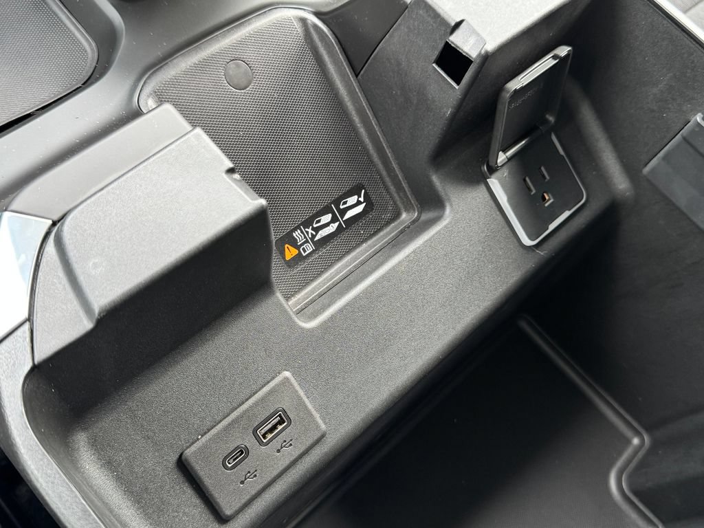 Used 2023 Chevrolet Silverado 1500 RST AWD/4WD image 22
