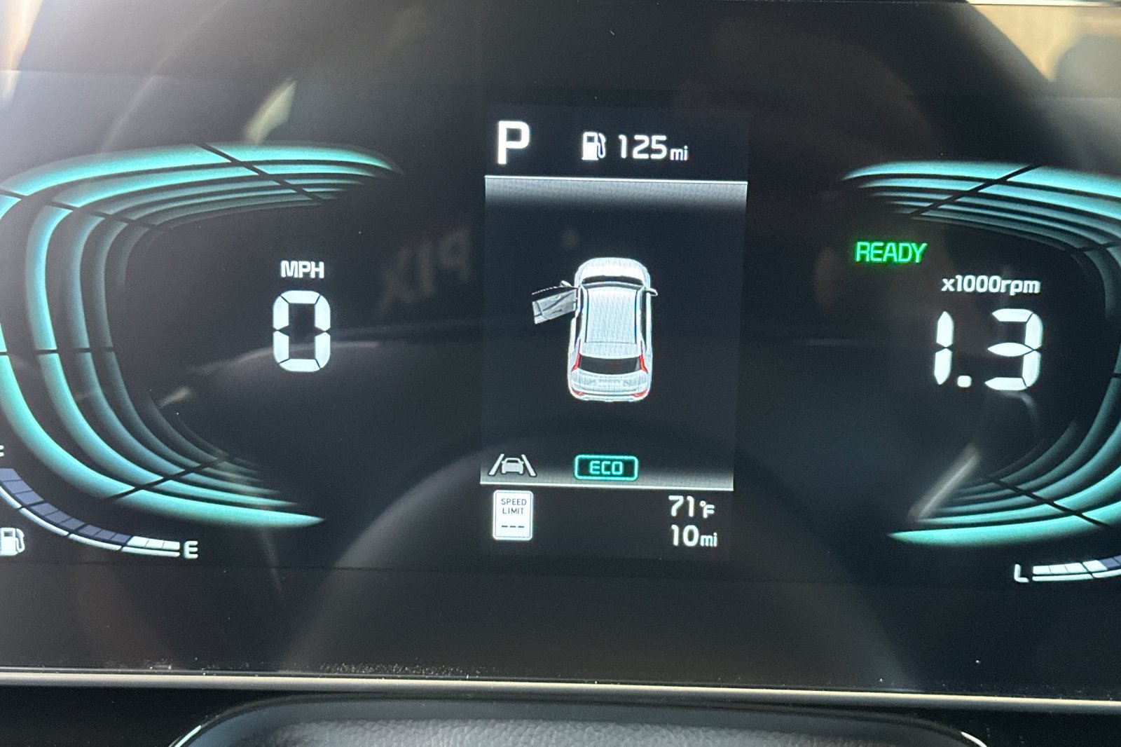 New 2026 Kia Niro EX FWD image 24