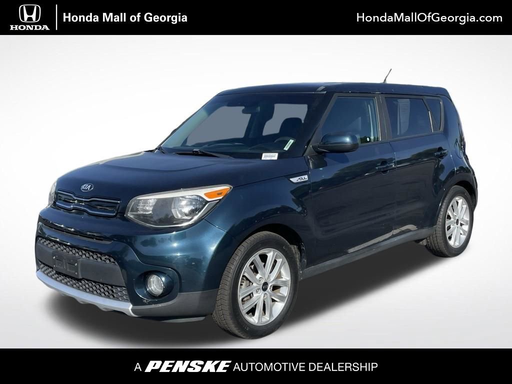 Used 2017 Kia Soul + image 1