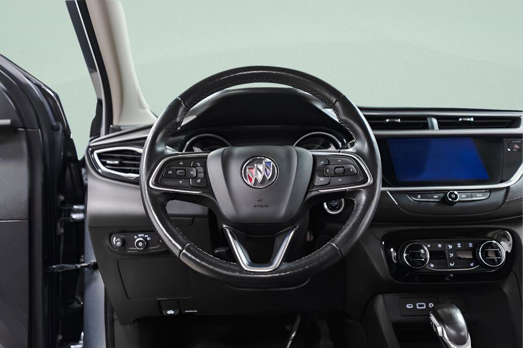 Used 2021 Buick Encore GX Essence image 11