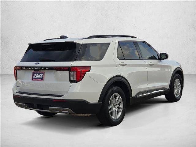 Certified 2025 Ford Explorer Active w/ Active Comfort Package RWD image 5