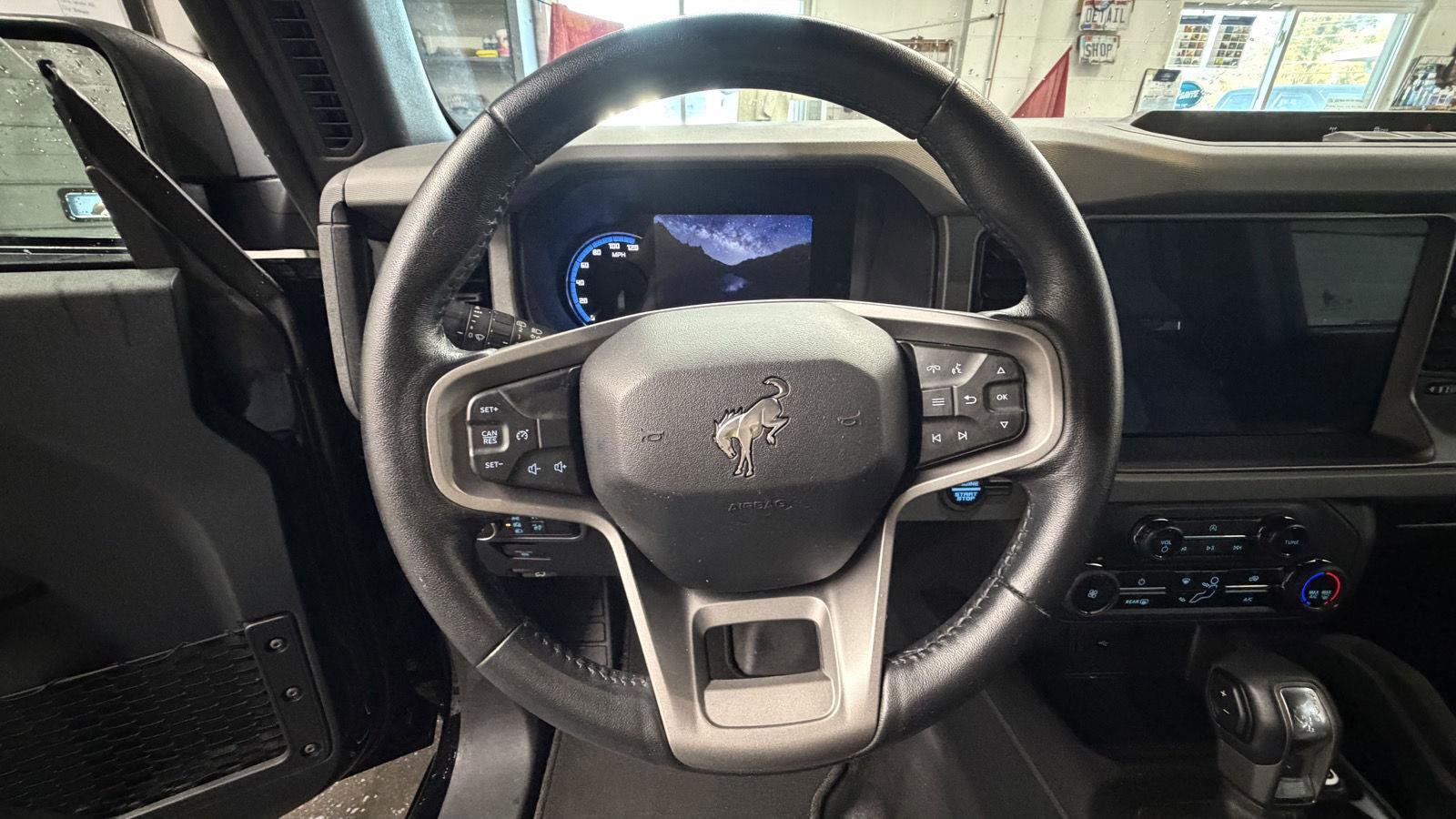 Used 2024 Ford Bronco Big Bend image 16