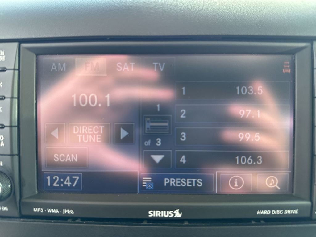 Used 2015 Jeep Wrangler Unlimited Rubicon image 15