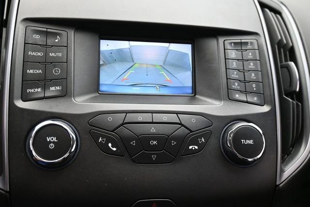 Used 2017 Ford Edge SE FWD image 20