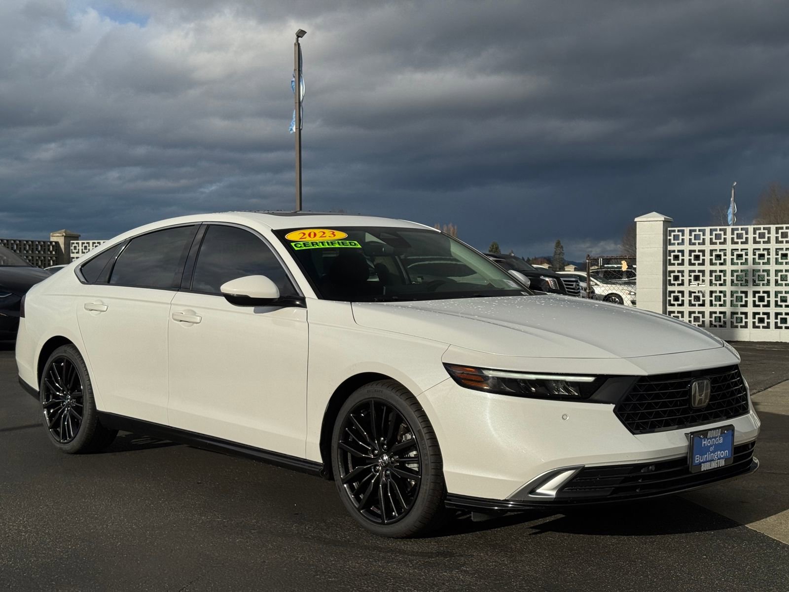 Certified 2023 Honda Accord Touring image 7