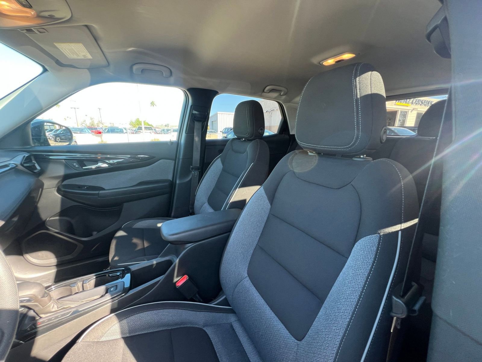 Used 2025 Chevrolet TrailBlazer LT image 36