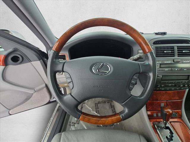 Used 2005 Lexus LS 430 RWD image 28