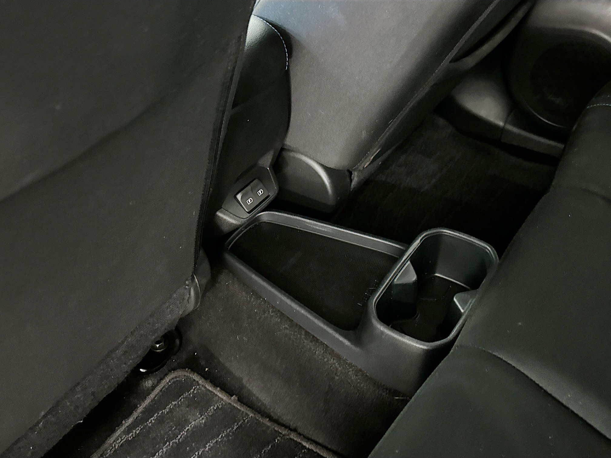 Used 2025 Nissan Leaf S image 27