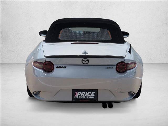 Used 2016 MAZDA MX-5 Miata Club RWD image 6