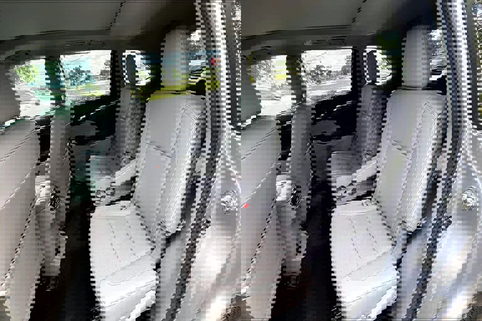 Used 2015 Toyota Highlander Limited Platinum FWD image 21