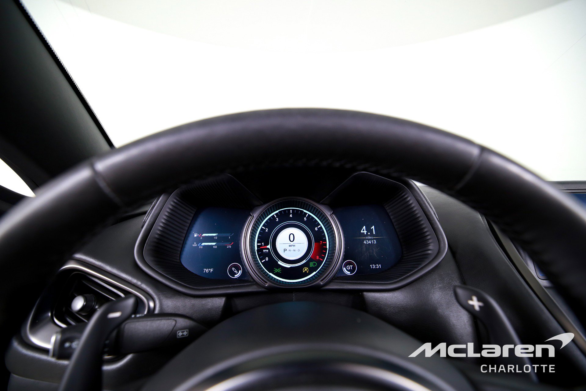 Used 2020 Aston Martin DB11 Volante RWD image 14