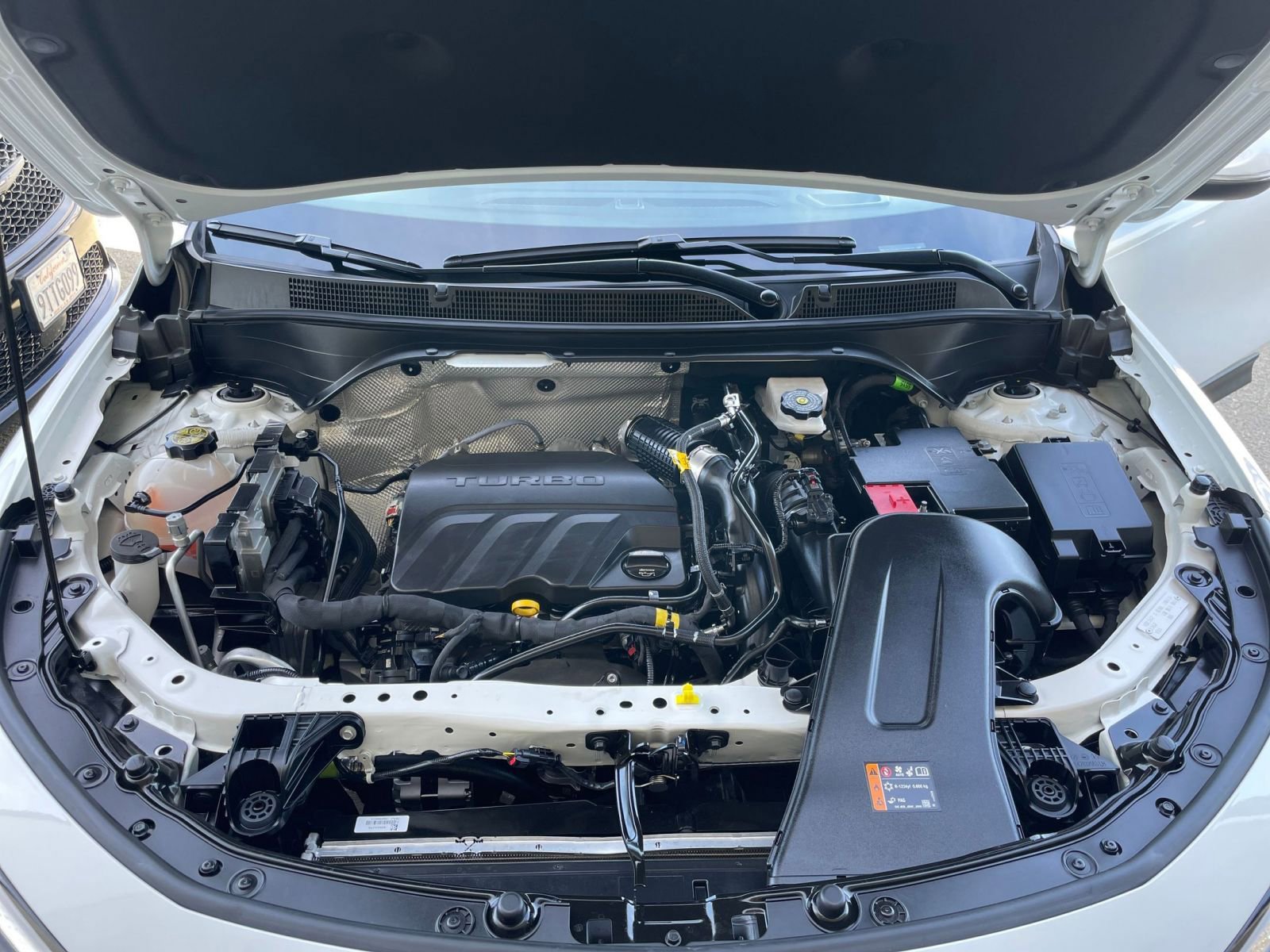 Used 2025 Buick Envista Preferred image 32