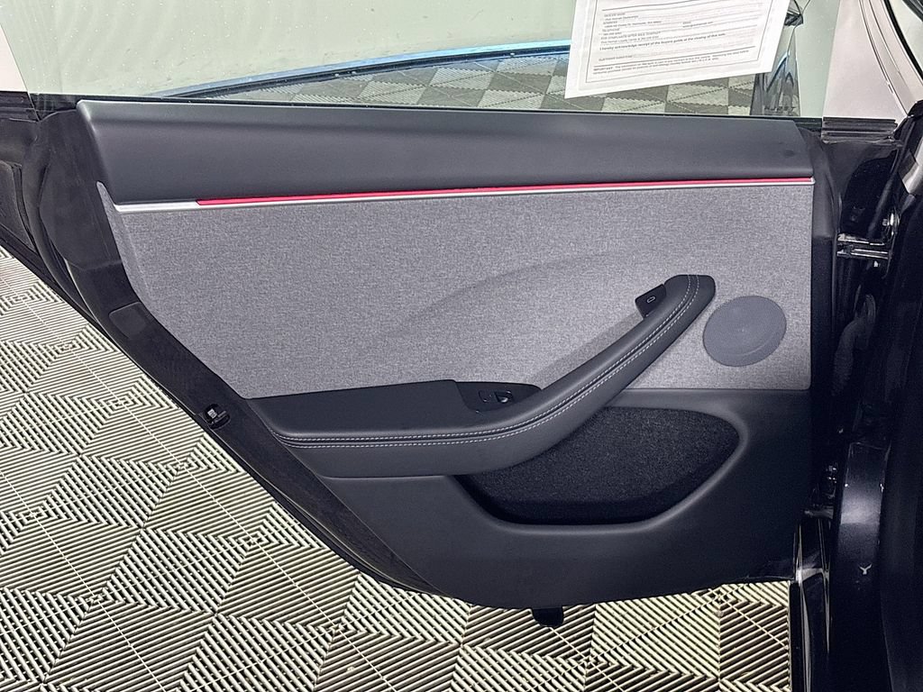 Used 2024 Tesla Model 3 Standard Range RWD image 19