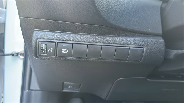 Used 2023 Toyota Corolla SE image 18