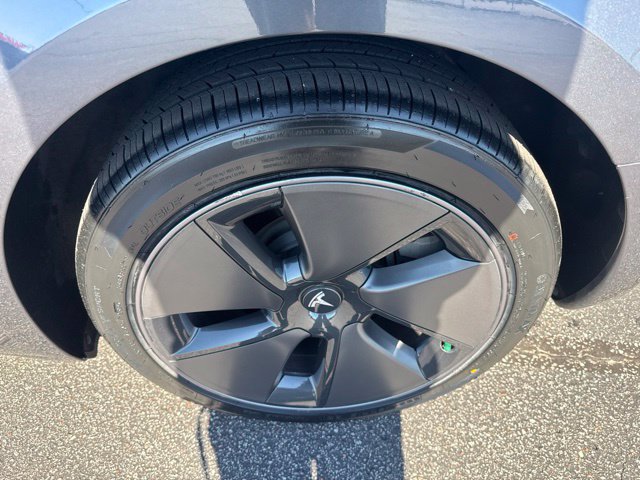 Used 2023 Tesla Model 3 Standard Range RWD image 11