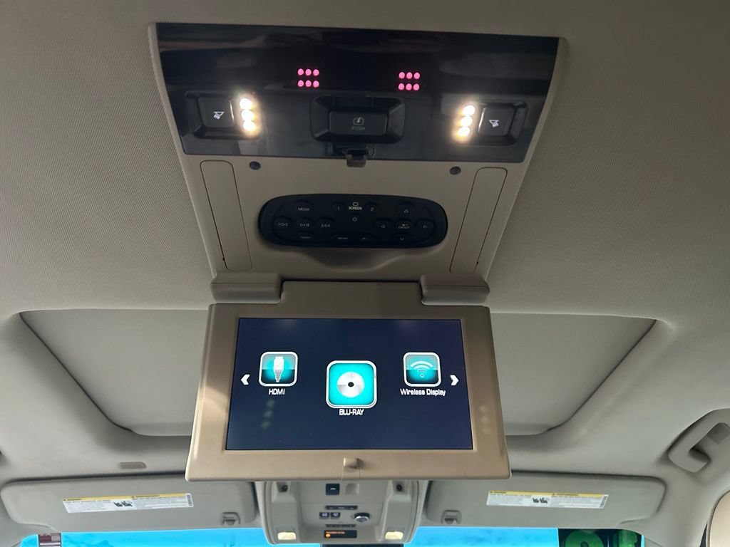 Used 2019 GMC Yukon Denali w/ Denali Ultimate Package AWD/4WD image 12