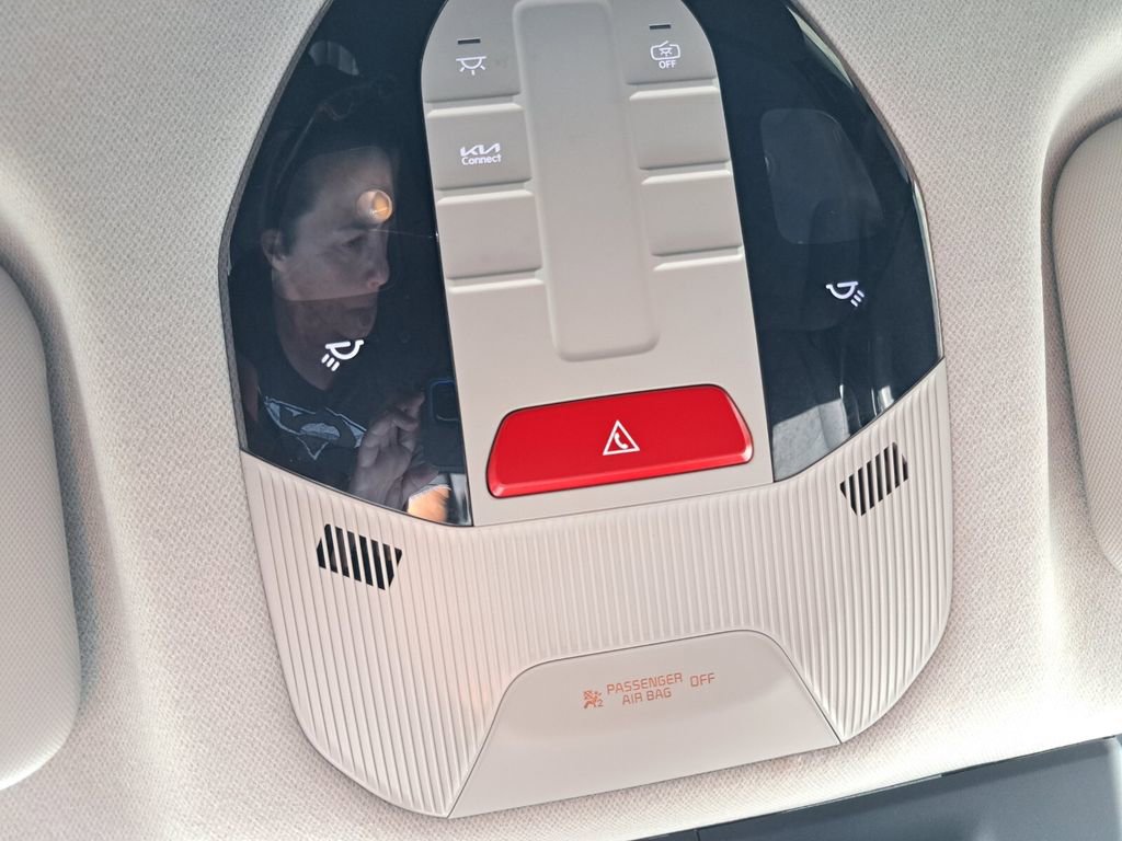 Used 2025 Kia K4 FWD image 17