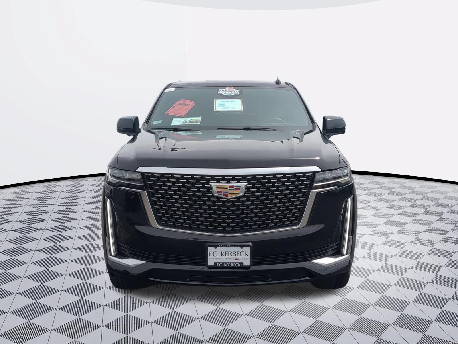 Certified 2022 Cadillac Escalade Luxury AWD/4WD image 3