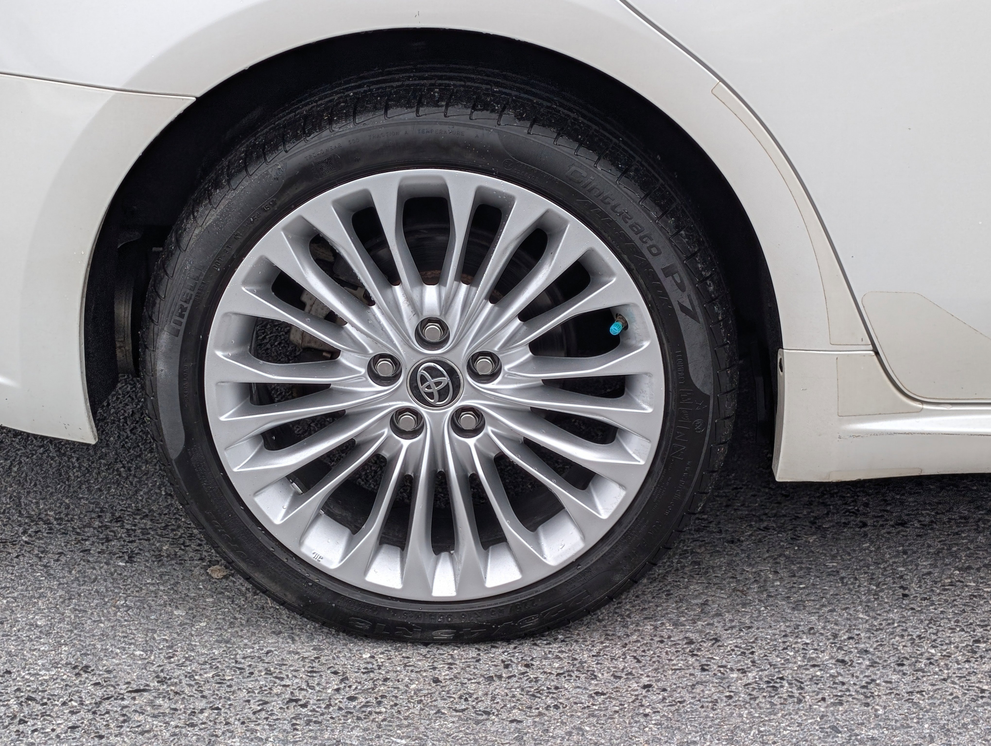 Used 2016 Toyota Avalon Limited w/ Toyota Safety Sense Package image 10