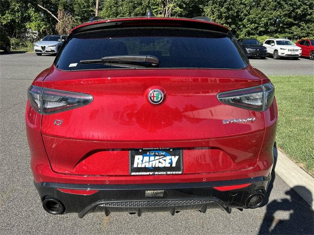 New 2025 Alfa Romeo Stelvio Sprint image 16