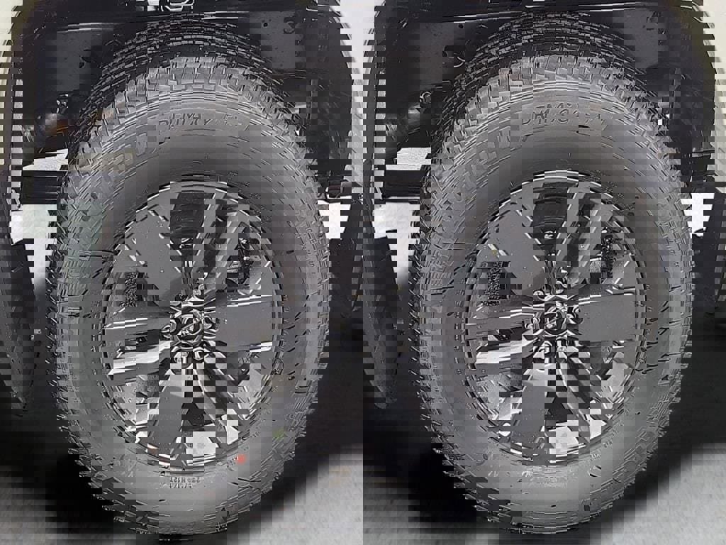 New 2026 Nissan Frontier SV w/ Tow Package image 5