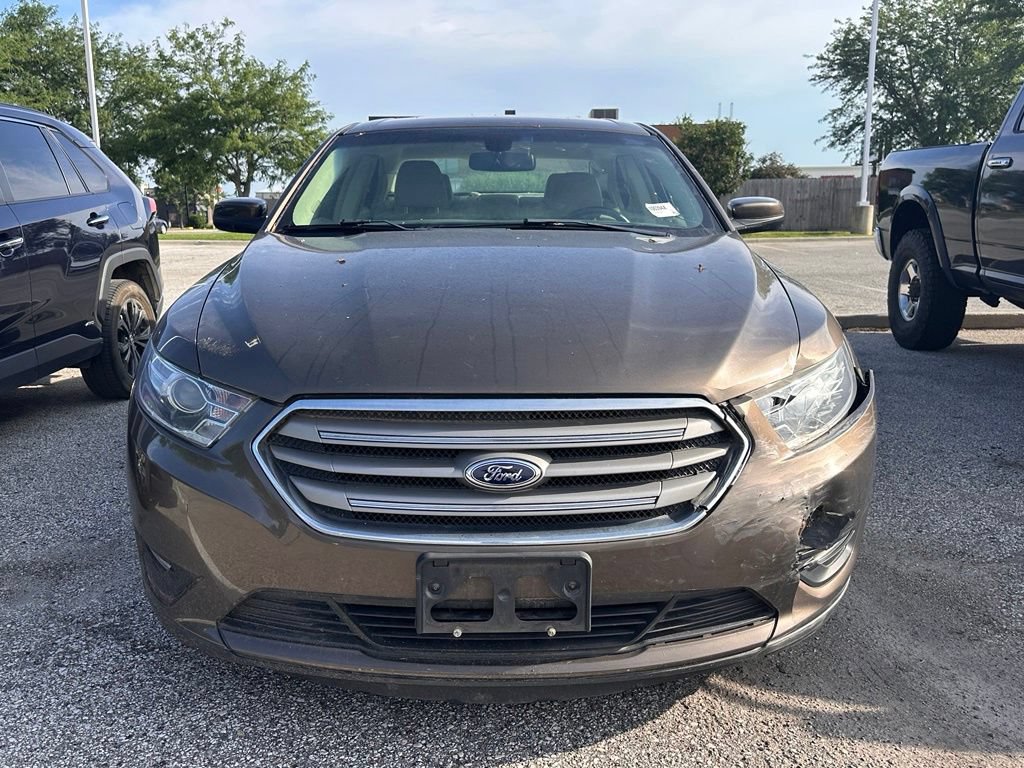 Used 2015 Ford Taurus SEL w/ Equipment Group 201A FWD image 2