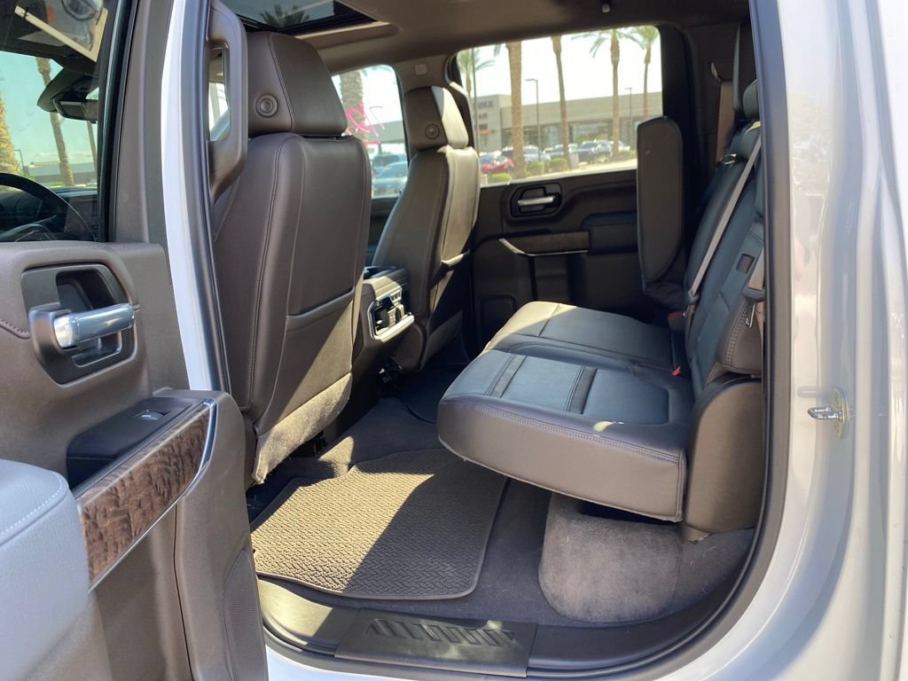 Used 2021 GMC Sierra 3500 Denali w/ Denali Ultimate Package AWD/4WD image 9