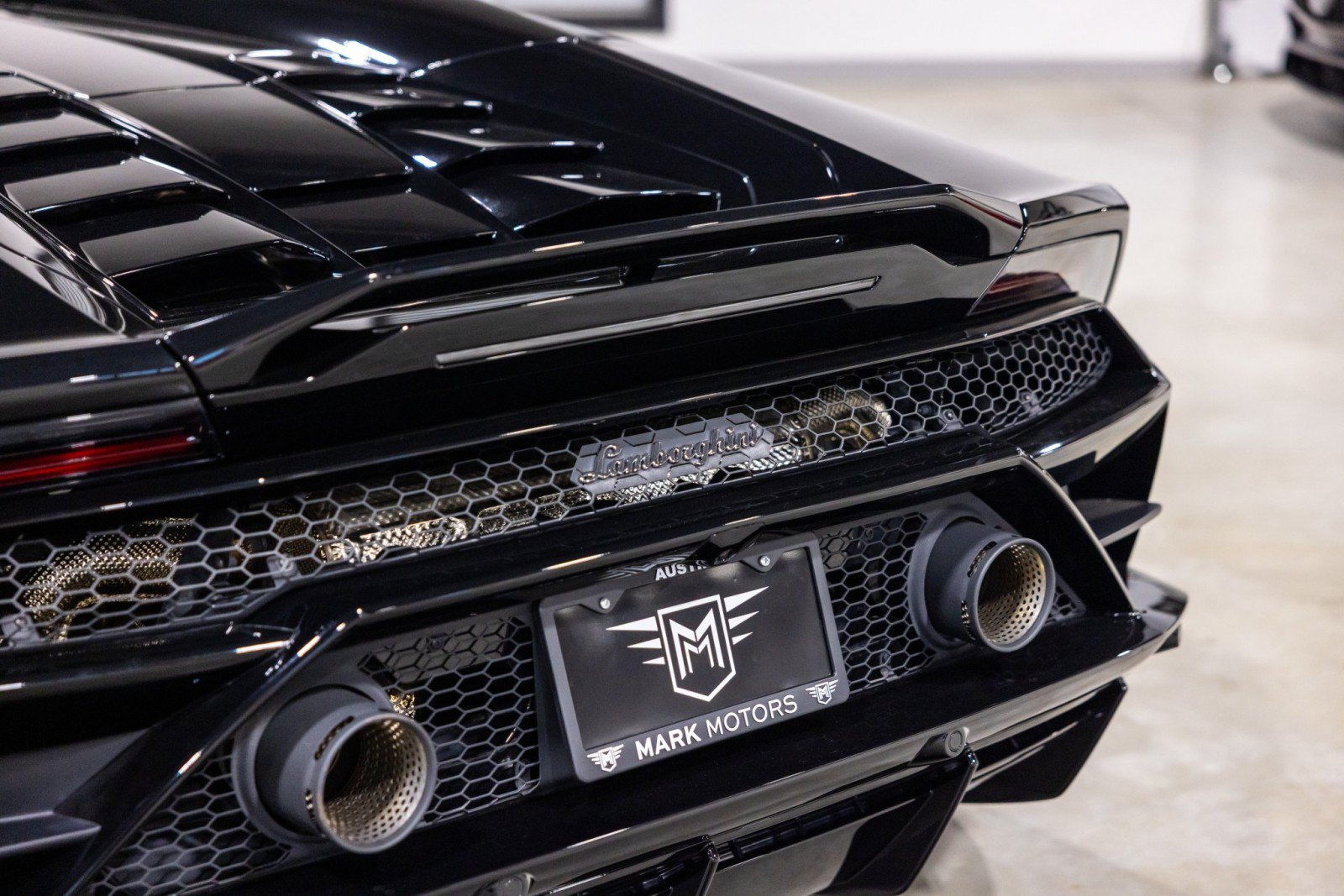 Used 2023 Lamborghini Huracan EVO AWD/4WD image 15