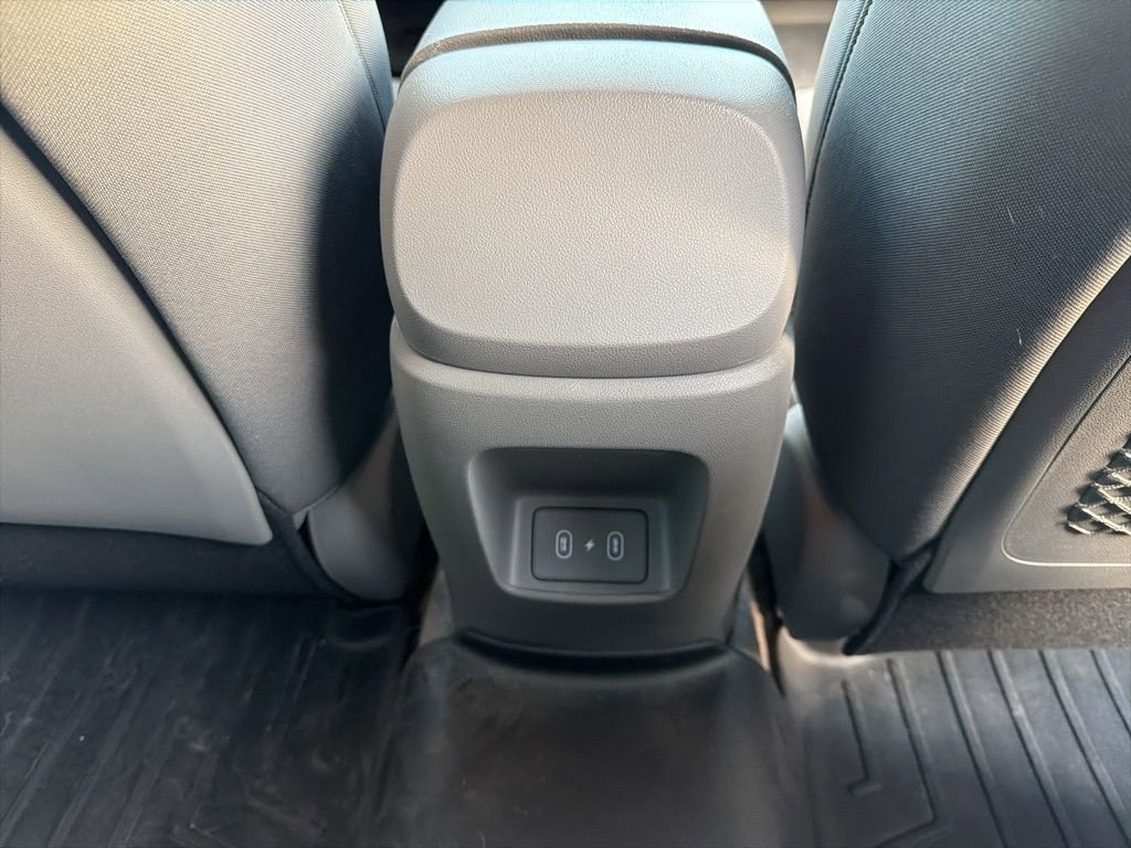 Used 2024 Hyundai Elantra SEL w/ Convenience Package image 20