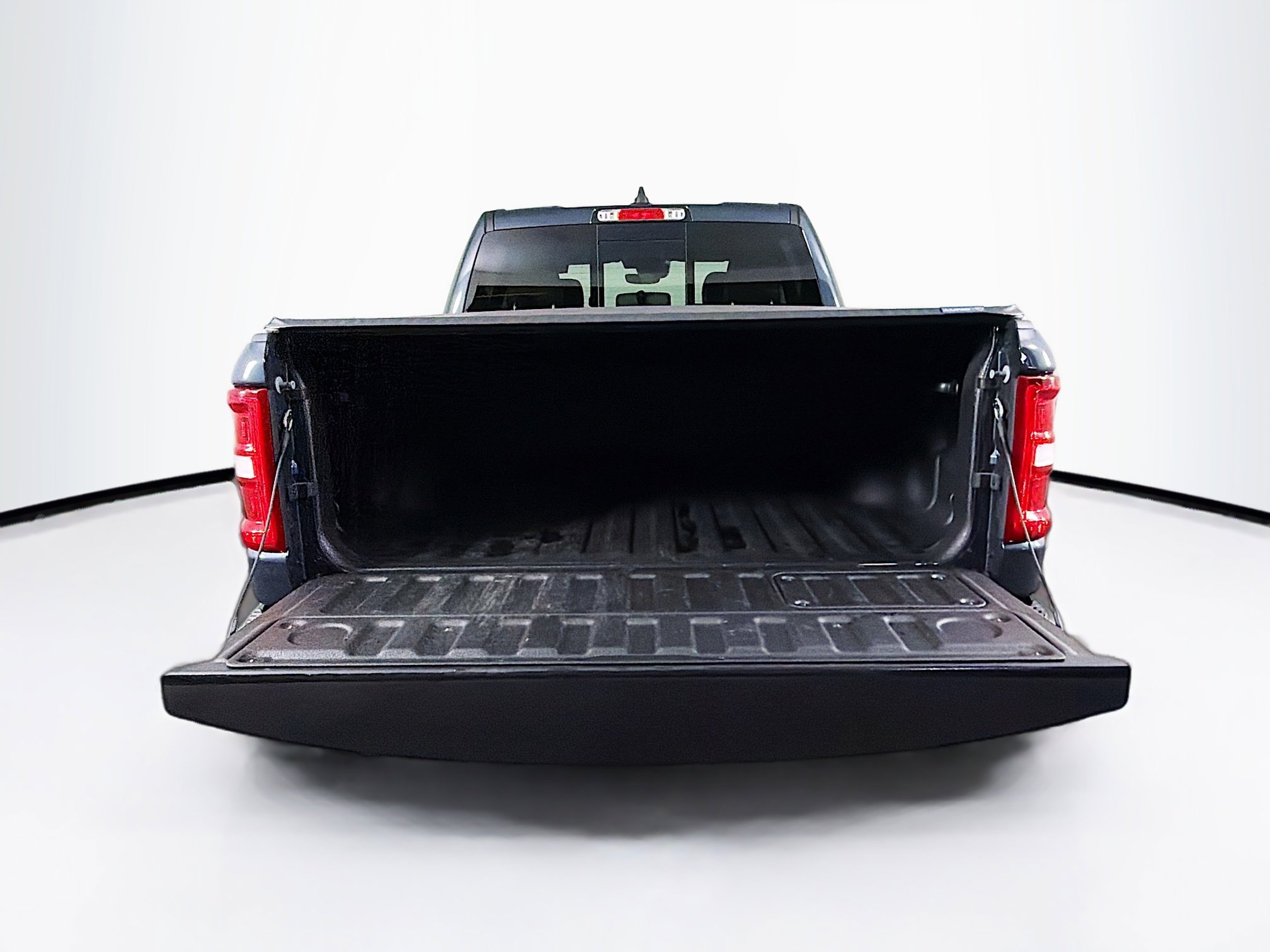 Used 2026 RAM 1500 Laramie image 28