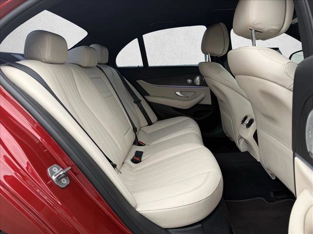 Used 2017 Mercedes-Benz E 300 image 17